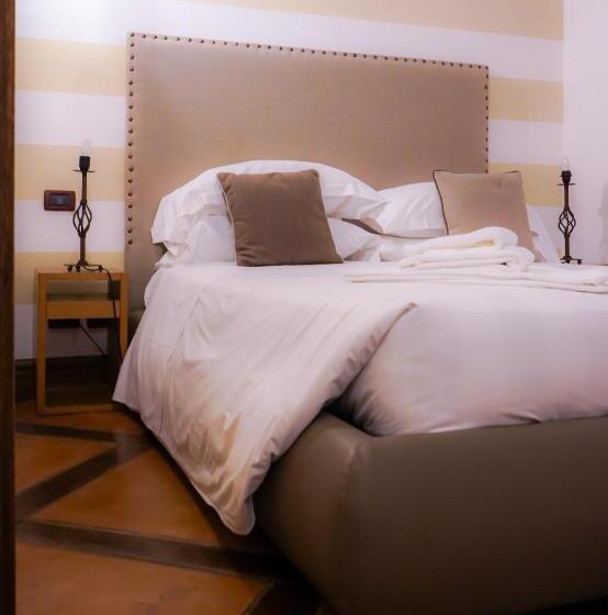 컴포트 룸, Al Palazzetto