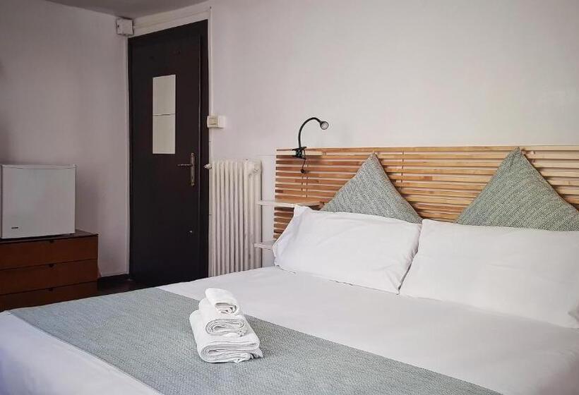 Standard Single Room Shared Bathroom, San Giacomo Venezia