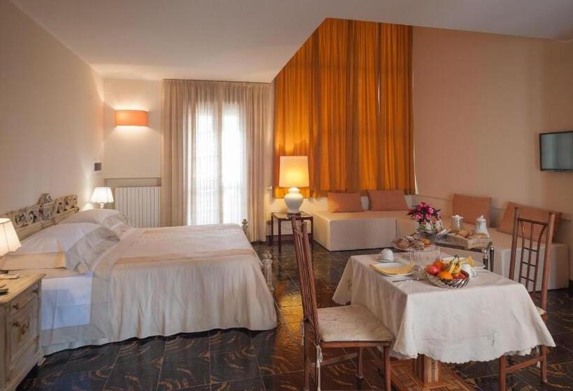 ویلای یک اتاق خوابه با استخر شنا, Villa Magnolia Luxury Suites