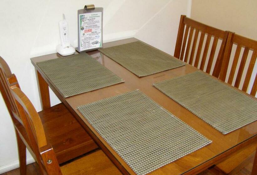 패밀리 룸, Koala Tree Motel
