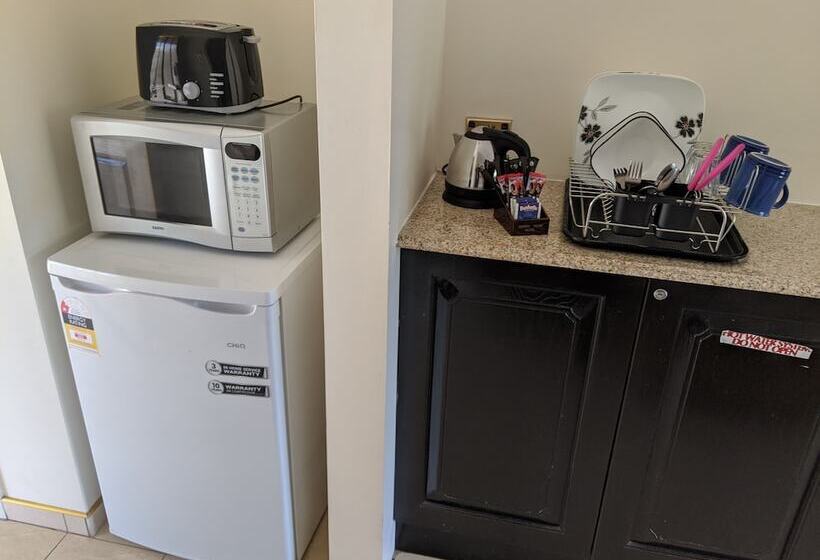 חדר סטנדרט, Novena Palms Motel