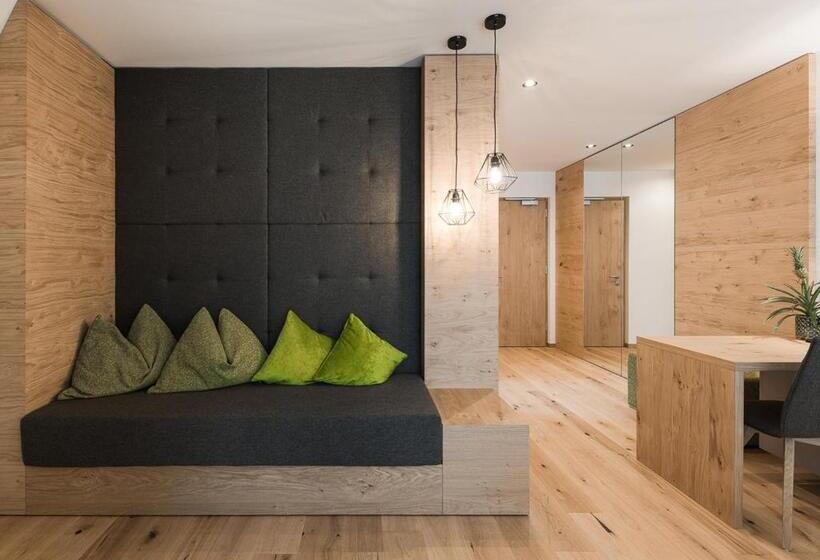 Люкс Повышенной Комфортности, Park Hotel Villa Etschland
