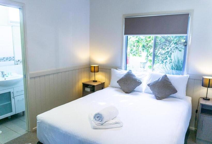 Вилла Deluxe 3 Спальни, Fingal Bay Holiday Park