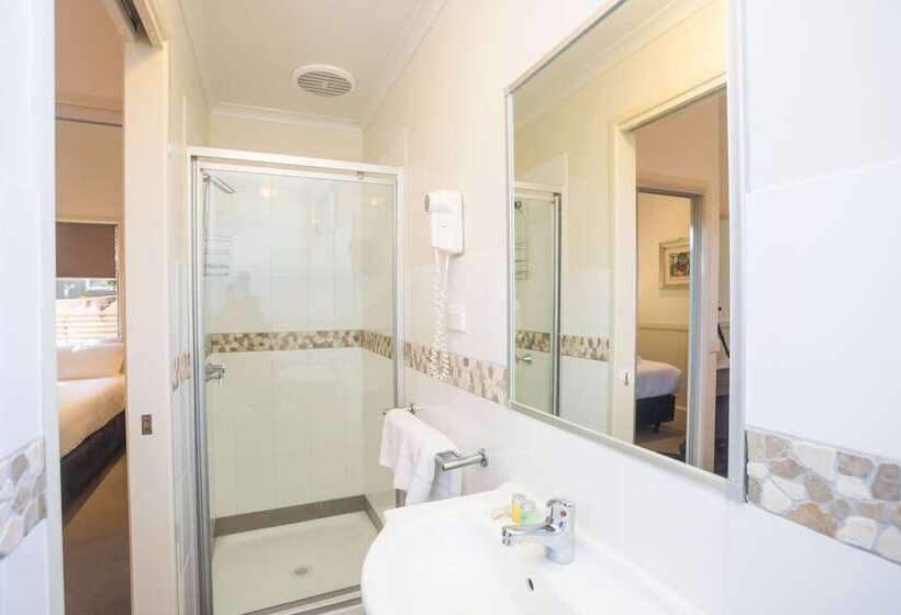 Вилла Deluxe 3 Спальни, Fingal Bay Holiday Park