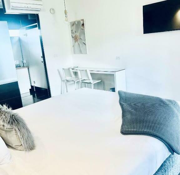 디럭스 스위트 킹 침대, Tower Motel Marysville