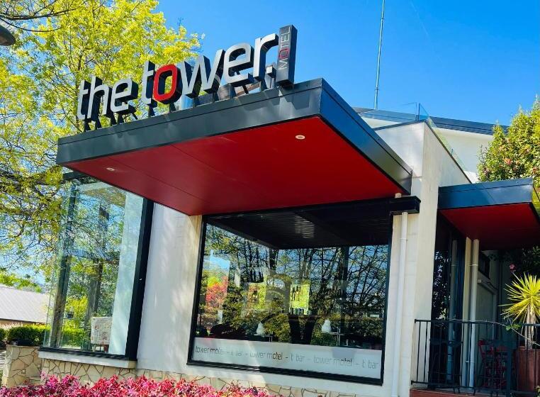 디럭스 스위트, Tower Motel Marysville