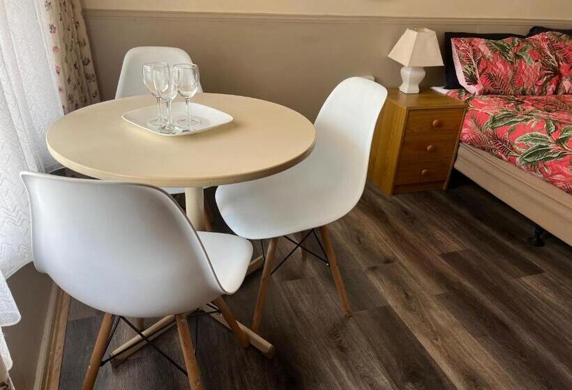 Номер Deluxe, Woodmans Hill Motel