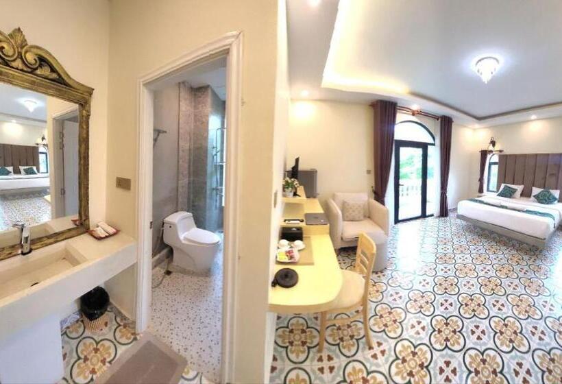 اتاق استاندارد با چشم‌انداز کوهستان, Hang Meas Boutique