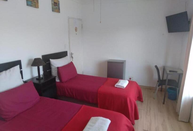 اتاق لوکس, Airport Lodge Or Tambo