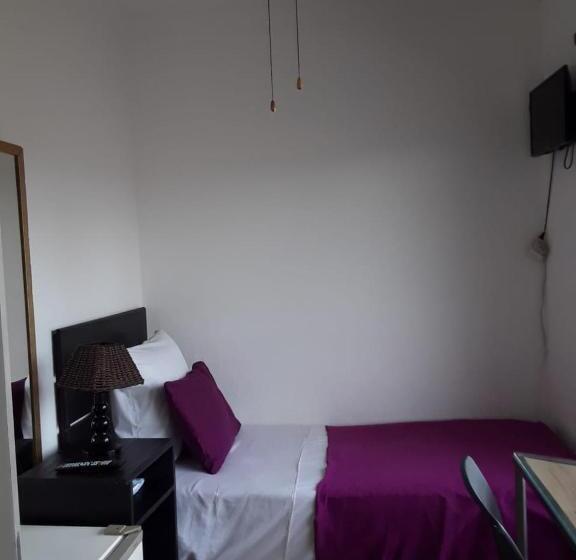 اتاق استاندارد یک نفره, Airport Lodge Or Tambo