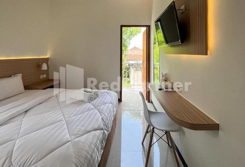 豪华房间, Jenggo Riverside Mitra Reddoorz Near Kampung Inggris Pare