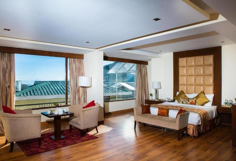 디럭스 스위트, The Ananda Kufri, Shimla