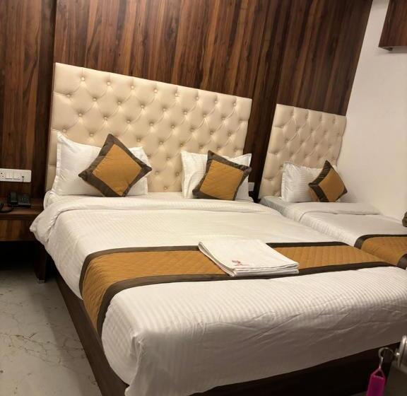 Трехместный Номер Deluxe, Airport Hotel Relax Inn