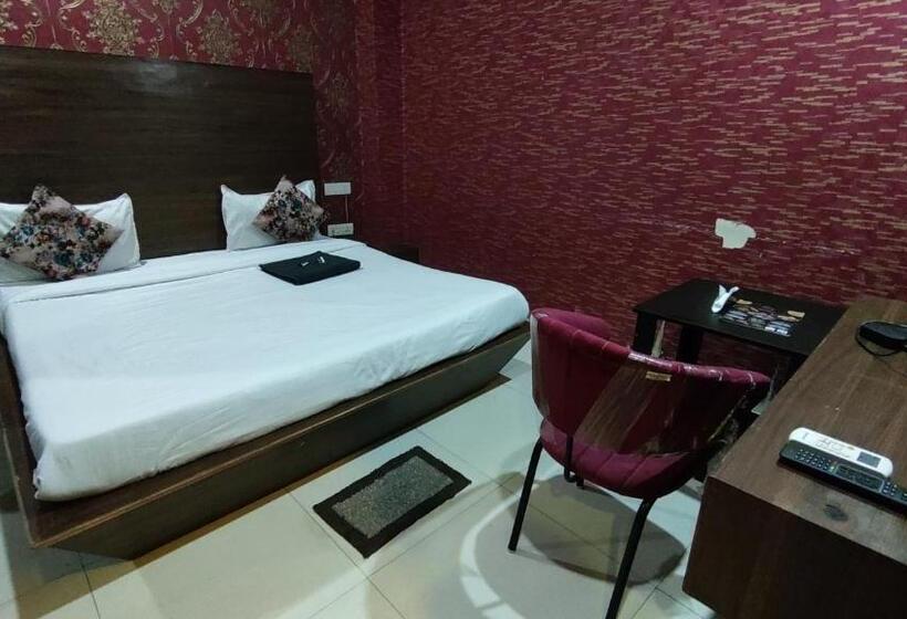 Номер Deluxe, Swastik Vatika