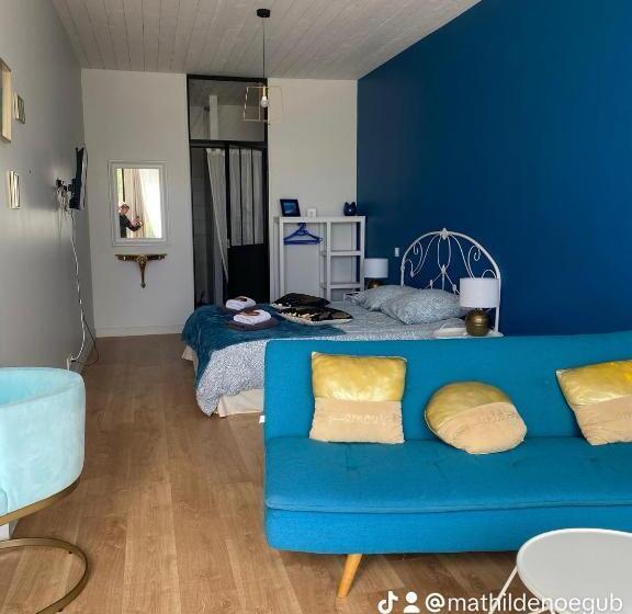 Номер Стандарт, Chambre Californie   Old School