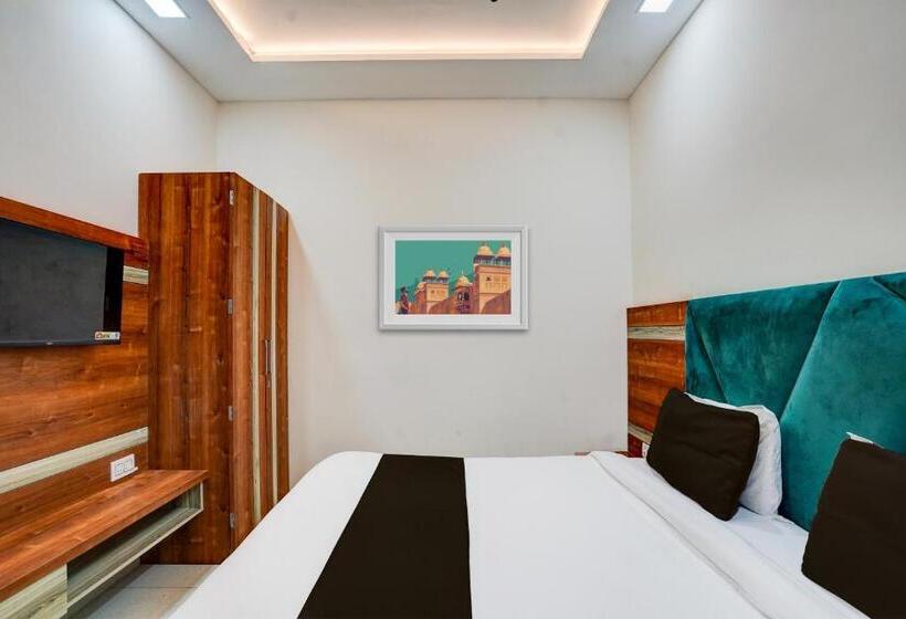 Quarto Triplo Clássico, Fabhotel Smr
