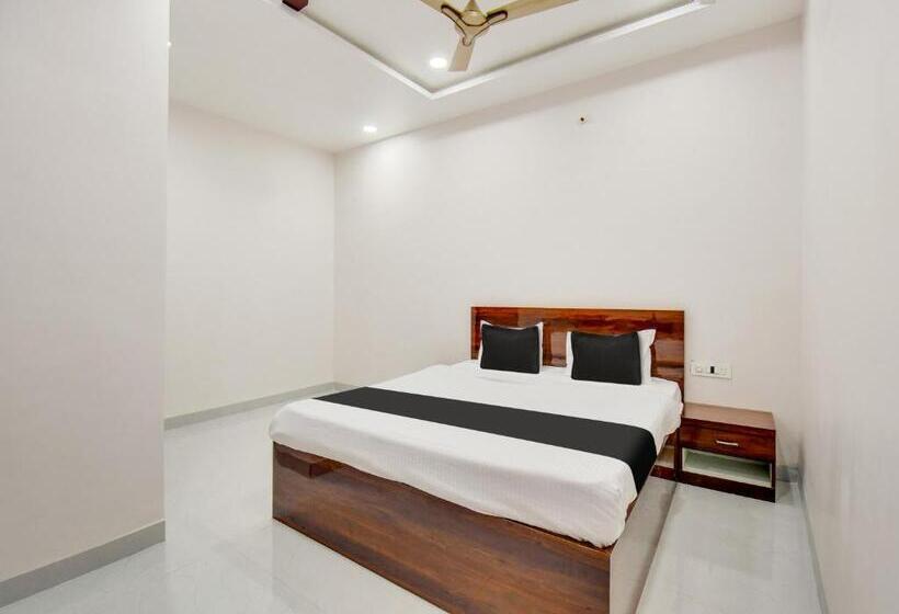 Трехместный Номер Классика, Oyo Hotel Atithi Inn