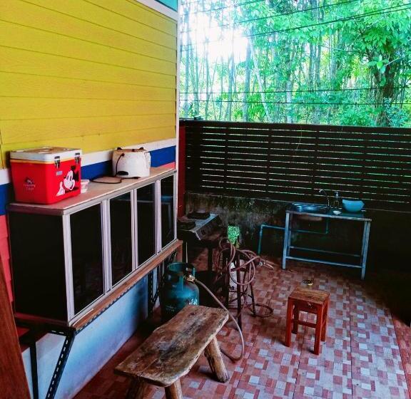３ベッドルームハウス, Camp Chamao