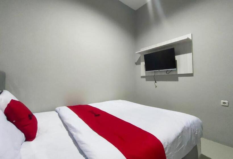 اتاق استاندارد, Reddoorz Syariah Near Rumah Sakit Soewandhie