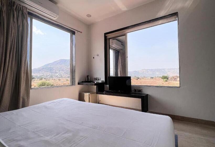 Номер Стандарт, Zestin Hill Resort Lonavala