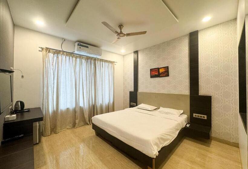 Номер Стандарт Вид на Горы, Zestin Hill Resort Lonavala