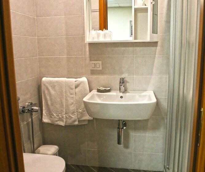Номер Стандарт Вид на Горы, Albergo Gusmeroli