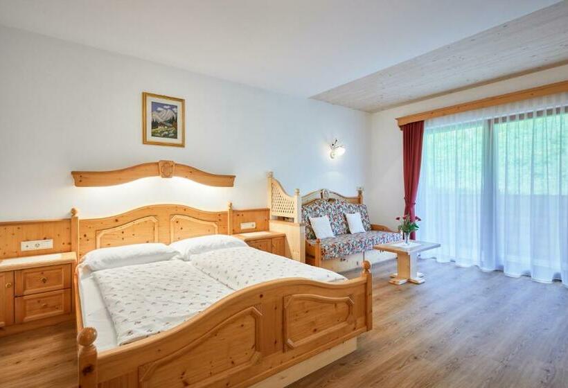 家庭间, Alpenhotel Schönwald Superior