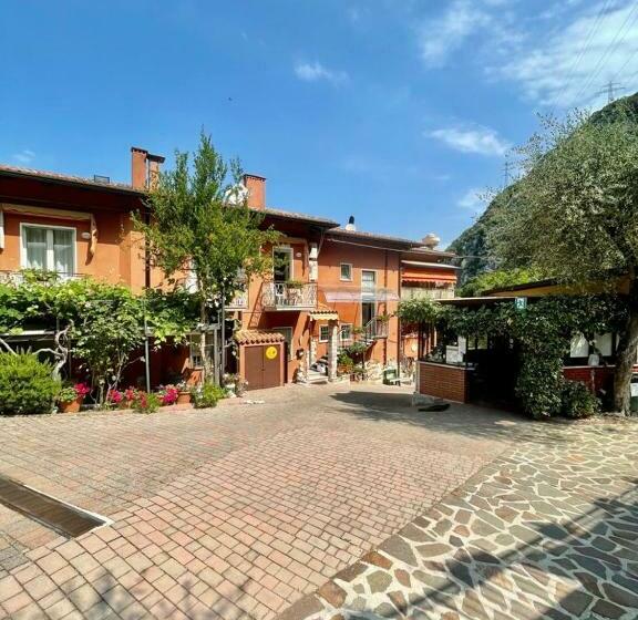 스탠다드 트리플 룸, Baitone   Nature Village