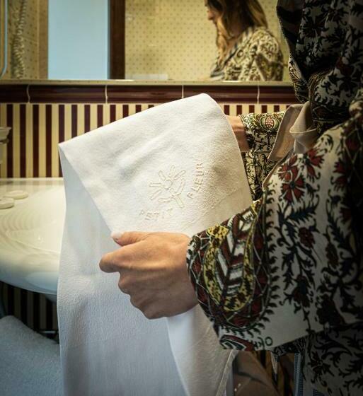 اتاق سوپریور, Petite Fleur