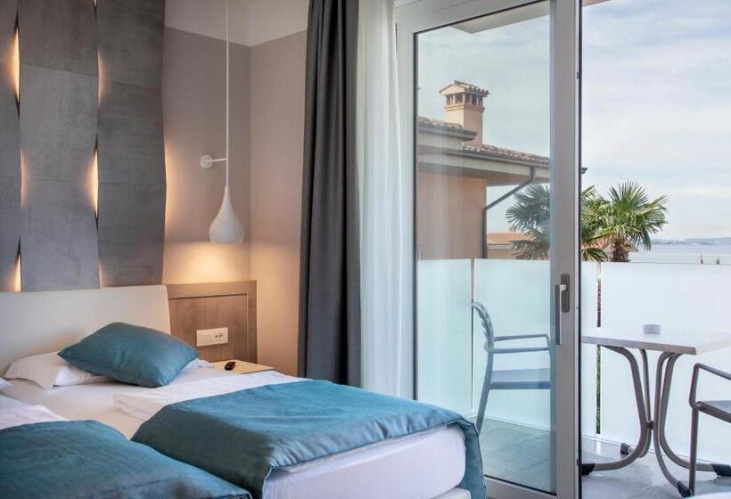 Quarto Estandar com Sacada, Villa Olivo Resort 3s
