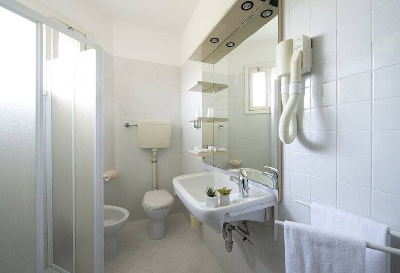 标准间带阳台, Nice Hotel Bibione