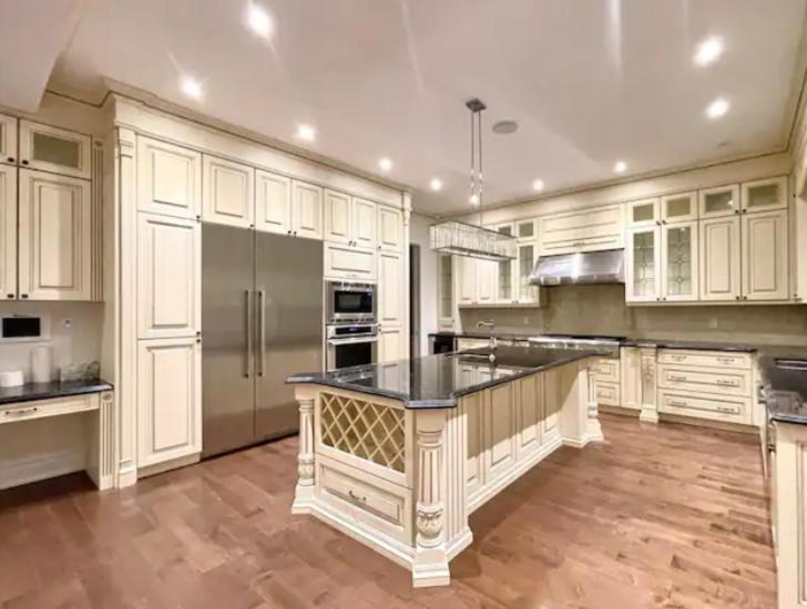 4인용 스탠다드 룸, Beautiful House Near North York Center