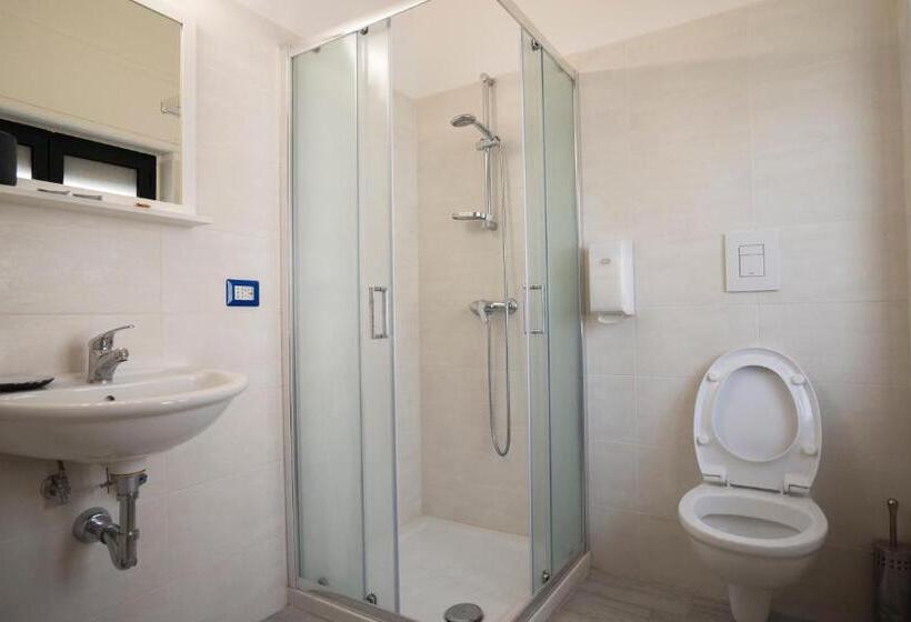 اتاق استاندارد سه نفره, B&b L'oasi