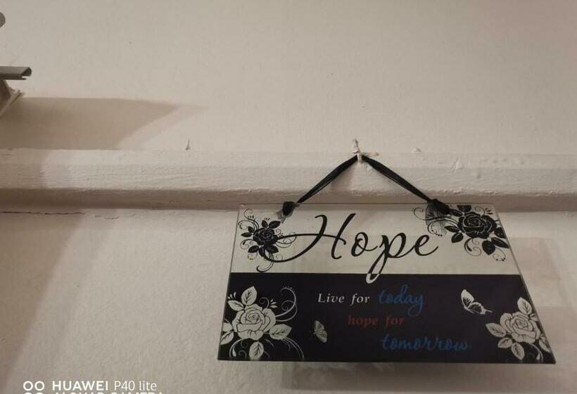 اتاق استاندارد, Bird Haven Guesthouse