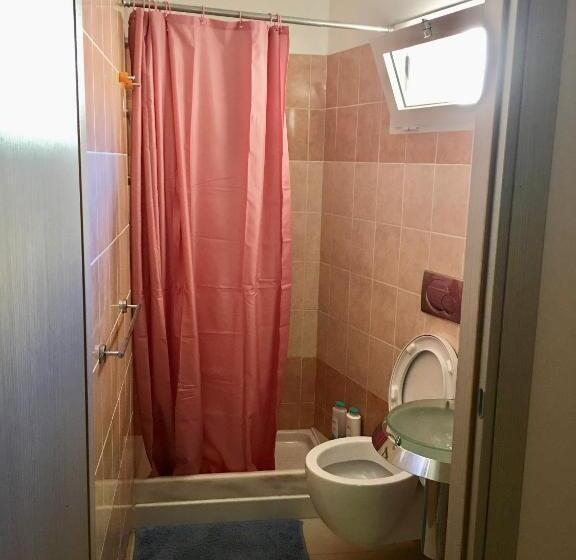 חדר סטנדרט לשלושה, Catalan Room S