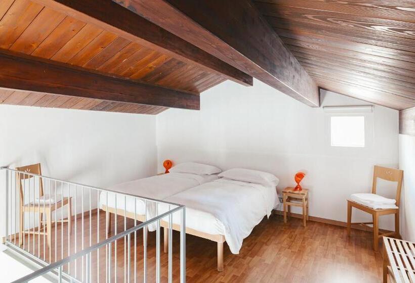 Полулюкс с Балконом, Il Borgo Ritrovato   Albergo Diffuso