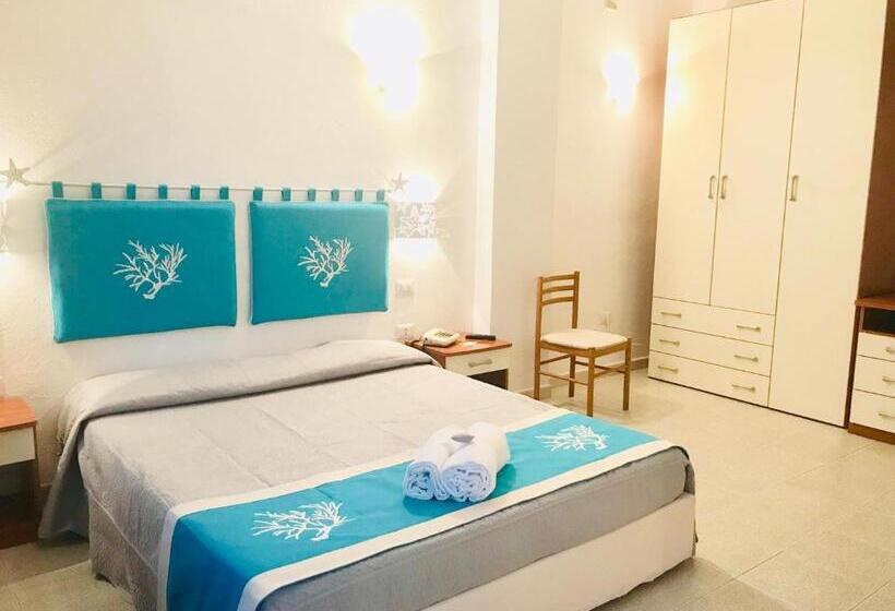 Номер Стандарт Трехместный, Sandalion