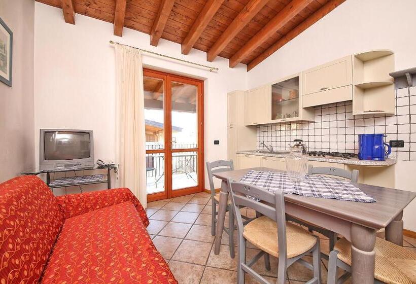 2 Bedroom Family Apartment, Residence Casa Gardola, Gtsgroup
