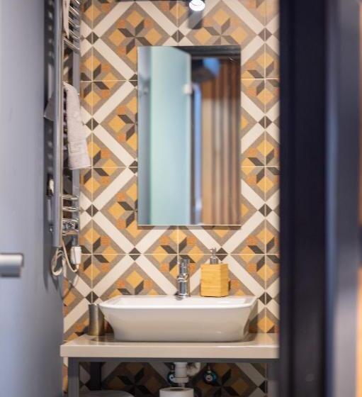 اتاق اکونومی, London B&b
