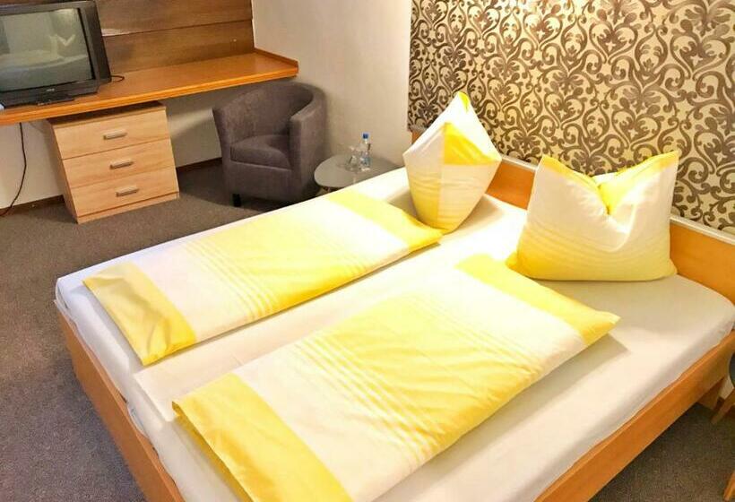 اتاق استاندارد, Reich Motel