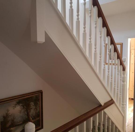 اتاق استاندارد با سرویس بهداشتی مشترک, One Home