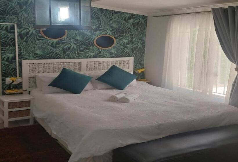 디럭스 룸, Muco Guest House