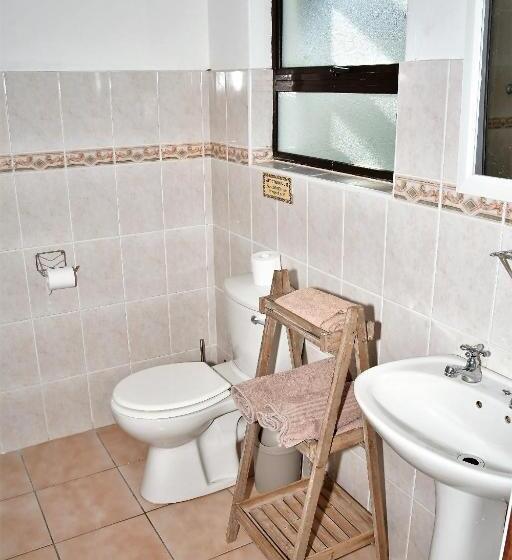 패밀리 룸, Cove View B&b