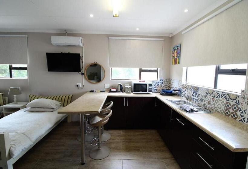패밀리 룸, Cove View B&b