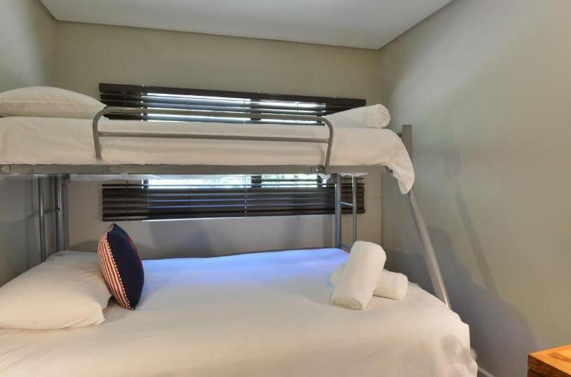 Семейный Номер, Anew Resort Hunters Rest Rustenburg