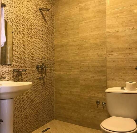 Номер Стандарт Трехместный, Royal