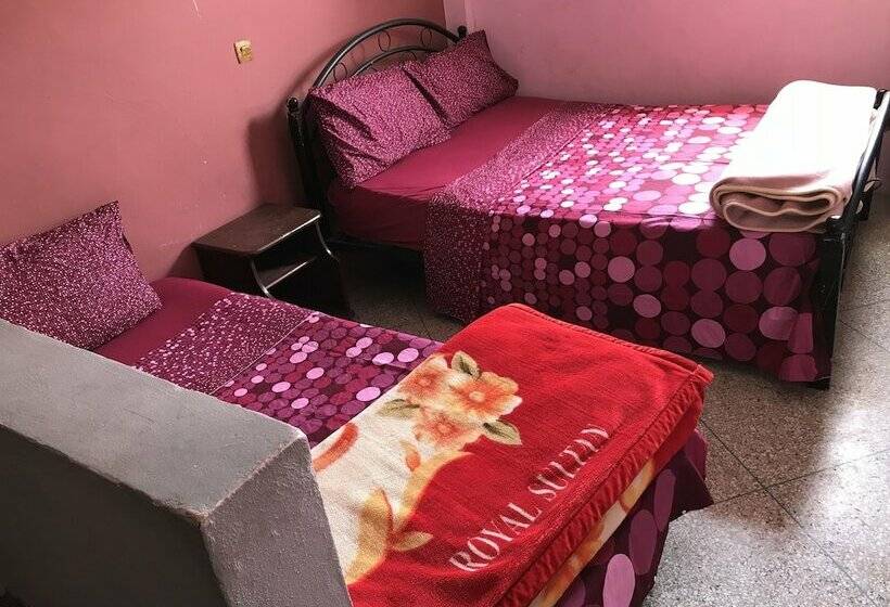 Chambre Familiale, Wani