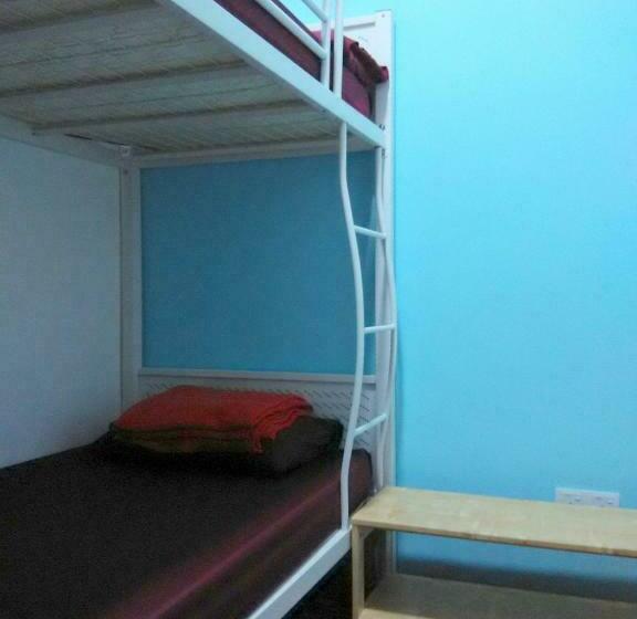 اتاق یک نفره پایه با سرویس بهداشتی مشترک, Moon Eleven Hostel Near Klia & Klia2