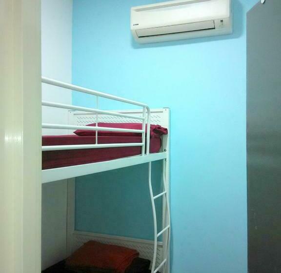 اتاق یک نفره پایه با سرویس بهداشتی مشترک, Moon Eleven Hostel Near Klia & Klia2