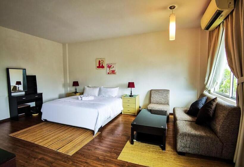 Номер Superior Кровать Кинг, Natol Homestay   Kuching
